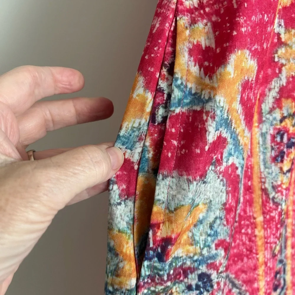 Size large boutique midi dress with sleeves - Picture 3 of 3